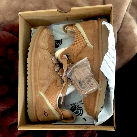 UGG Low Mels